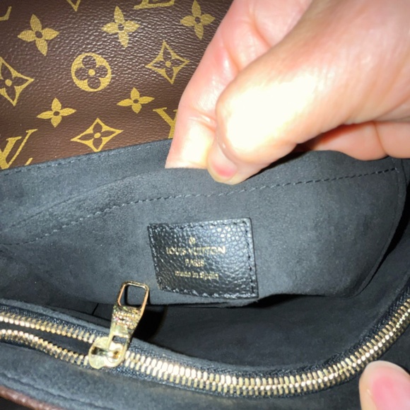 Louis Vuitton Pallas Chain Bag - Picture 8 of 10